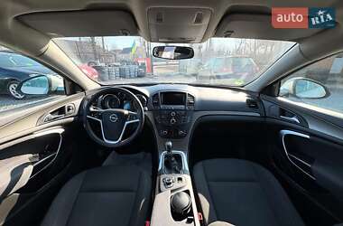Универсал Opel Insignia 2013 в 