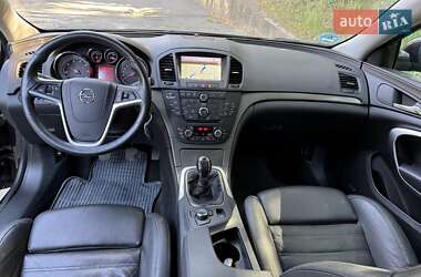 Универсал Opel Insignia 2013 в 