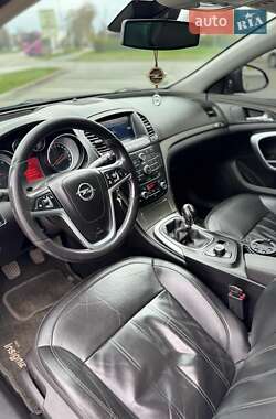 Універсал Opel Insignia 2010 в 