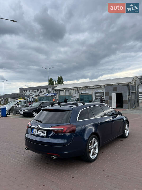 Універсал Opel Insignia 2014 в Рівному