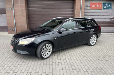 Универсал Opel Insignia 2011 в 