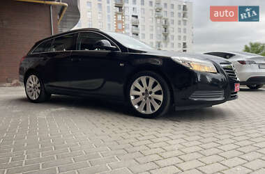 Универсал Opel Insignia 2011 в 