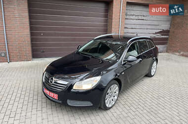 Универсал Opel Insignia 2011 в 
