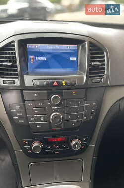 Универсал Opel Insignia 2011 в 
