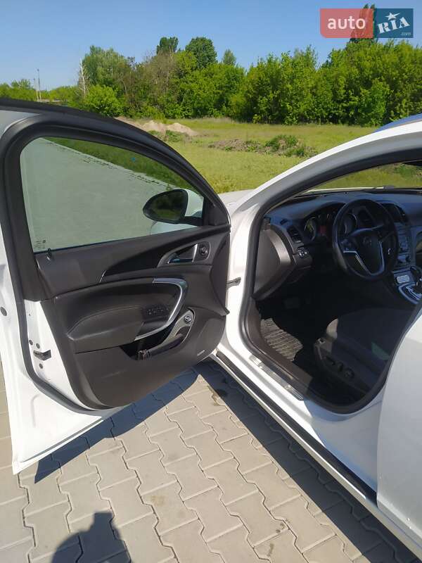 Универсал Opel Insignia 2011 в Черкассах