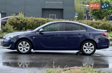 Седан Opel Insignia 2014 в 