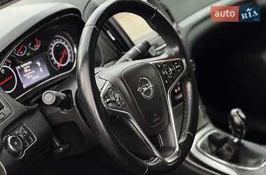 Седан Opel Insignia 2014 в 
