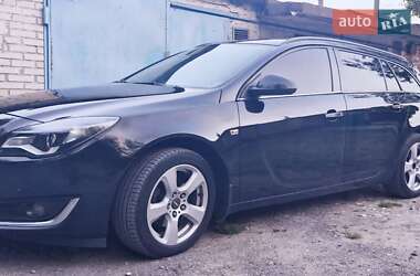 Универсал Opel Insignia 2014 в Киеве