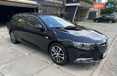 Универсал Opel Insignia 2019 в 
