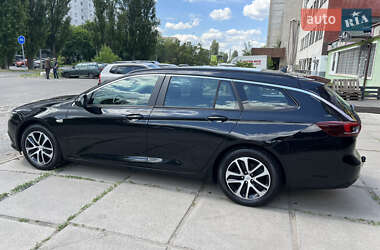 Универсал Opel Insignia 2019 в 