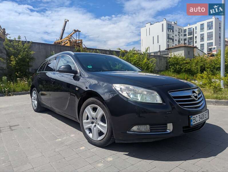 Універсал Opel Insignia 2011 в Львові
