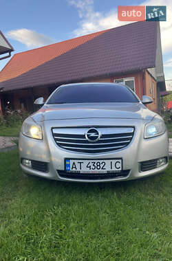 Лифтбек Opel Insignia 2010 в 