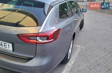 Универсал Opel Insignia 2019 в 