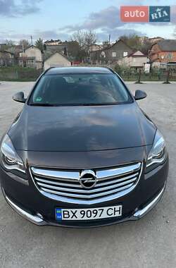 Универсал Opel Insignia 2015 в Городке