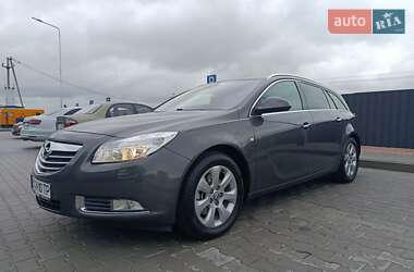 Универсал Opel Insignia 2009 в 