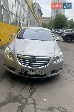 Лифтбек Opel Insignia 2010 в Киеве