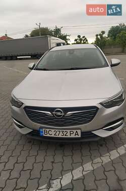 Универсал Opel Insignia 2017 в Городке