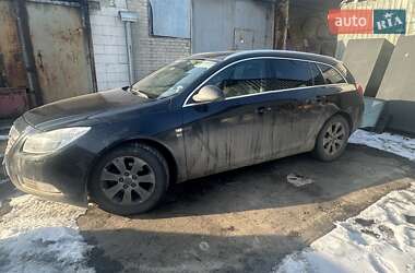 Универсал Opel Insignia 2012 в 