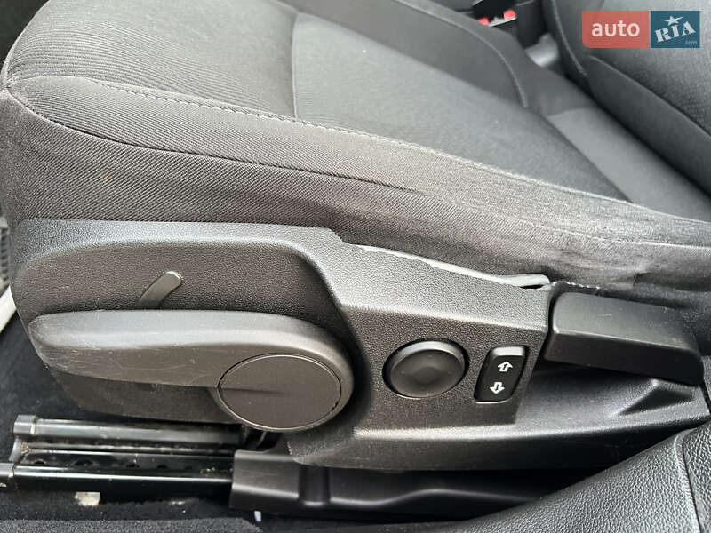 Седан Opel Insignia 2009 в Ковелі
