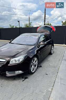 Універсал Opel Insignia 2011 в 