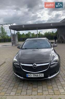 Универсал Opel Insignia 2015 в Иршаве