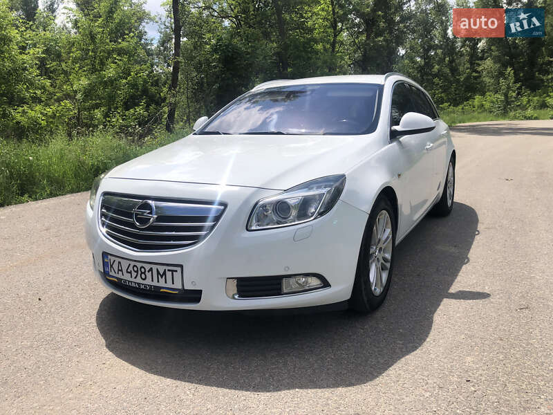 Opel Insignia 2011