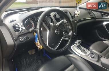 Универсал Opel Insignia 2012 в 