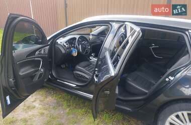 Универсал Opel Insignia 2012 в 