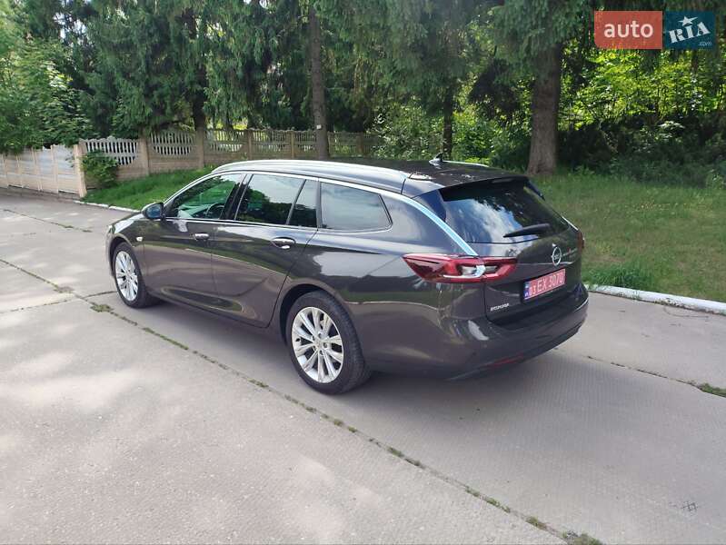 Универсал Opel Insignia 2021 в Ровно