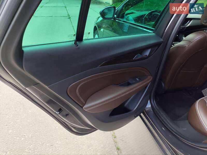 Универсал Opel Insignia 2021 в Ровно