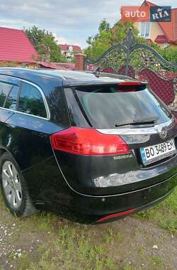 Універсал Opel Insignia 2011 в 