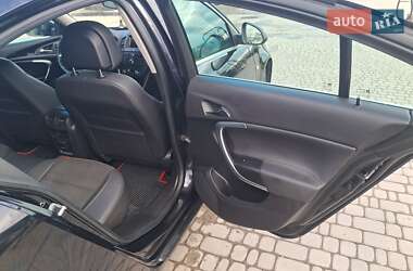 Седан Opel Insignia 2009 в 