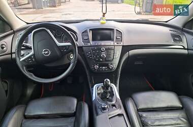 Седан Opel Insignia 2009 в 