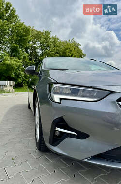 Универсал Opel Insignia 2021 в 