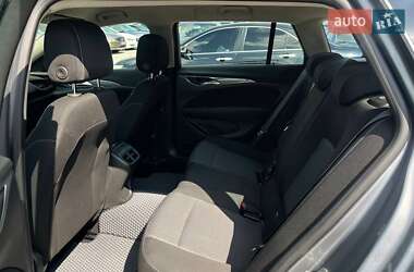 Универсал Opel Insignia 2019 в 