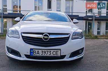 Универсал Opel Insignia 2015 в Гайвороне