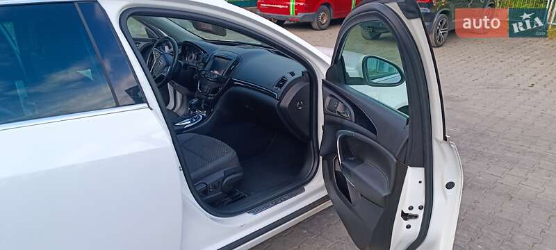 Універсал Opel Insignia 2015 в Гайвороні