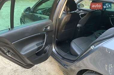 Универсал Opel Insignia 2010 в 