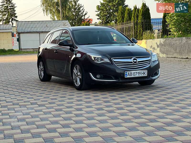 Універсал Opel Insignia 2014 в Гайсину