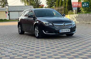 Универсал Opel Insignia 2014 в 