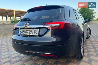 Универсал Opel Insignia 2014 в 