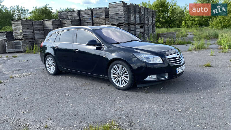 Универсал Opel Insignia 2011 в Золочеве