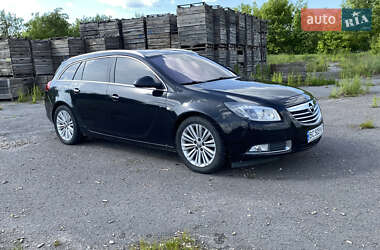 Универсал Opel Insignia 2011 в 