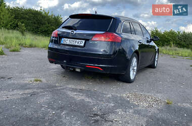 Універсал Opel Insignia 2011 в Золочеві