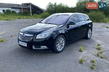 Універсал Opel Insignia 2011 в Золочеві