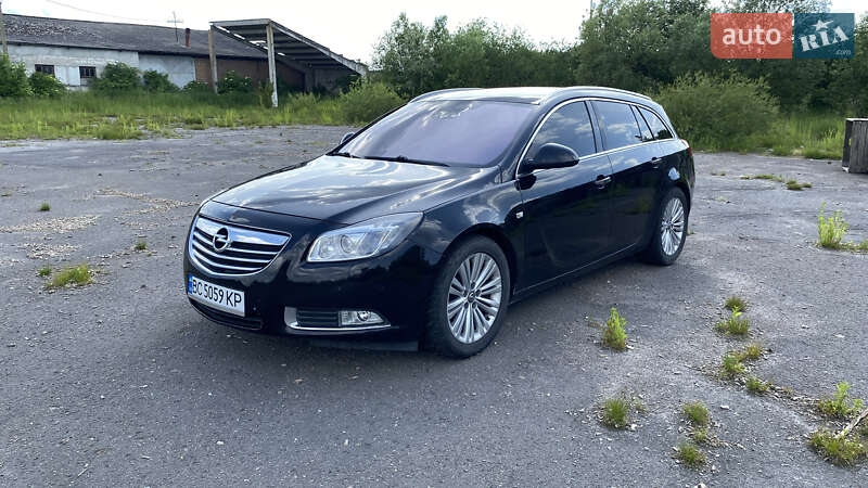 Универсал Opel Insignia 2011 в Золочеве