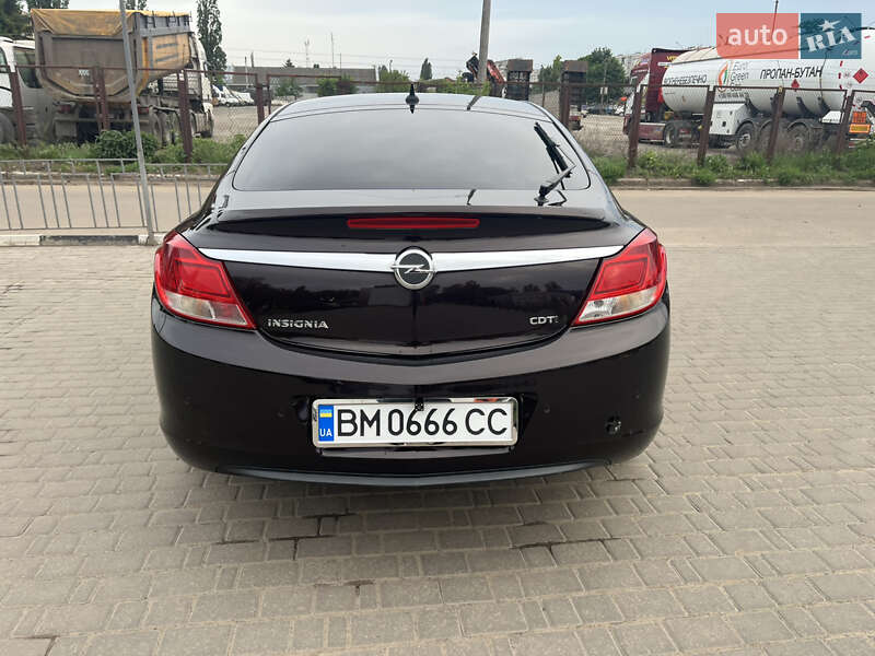 Лифтбек Opel Insignia 2011 в Сумах