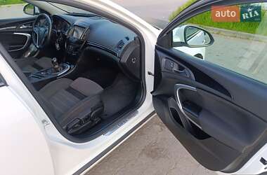 Универсал Opel Insignia 2015 в 