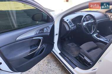 Универсал Opel Insignia 2014 в 