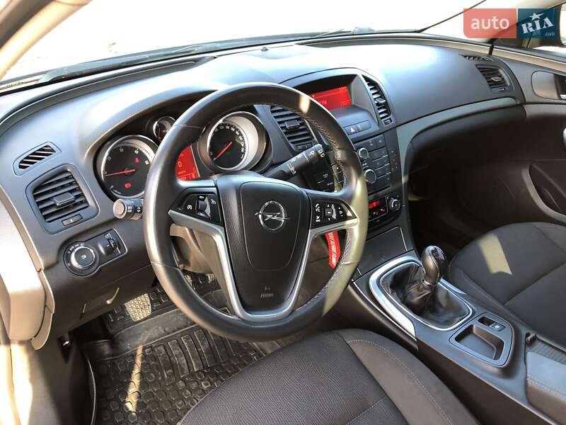Універсал Opel Insignia 2010 в Львові